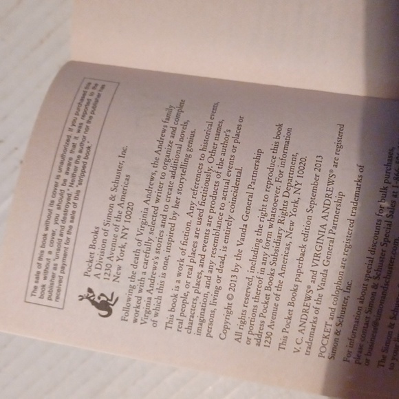 $4 Add-on "Roxy's Story" by V.C. Andrews - Paperback Novel - Picture 7 of 7